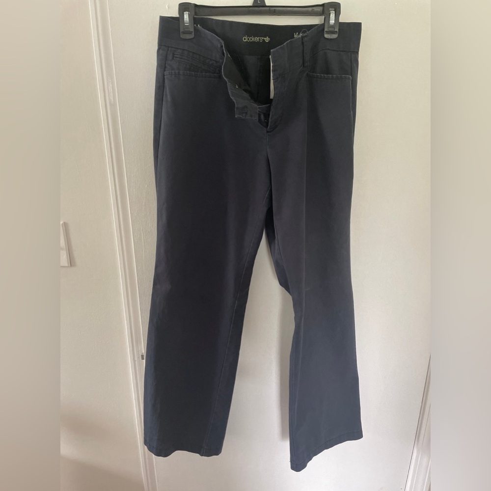 Women’s navy blue dockers